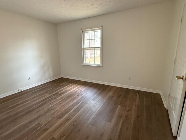 Photo - Fowler Drive Apartment