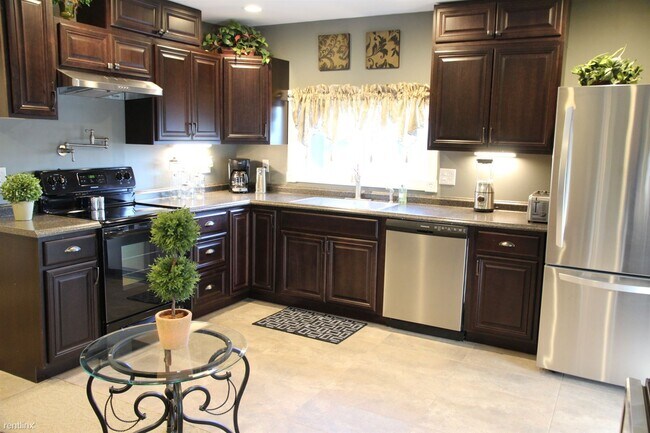 Foto del edificio - 2 br, 1 bath House - The Garage Apartment