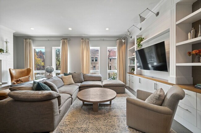 Foto del edificio - 232 E 18th St