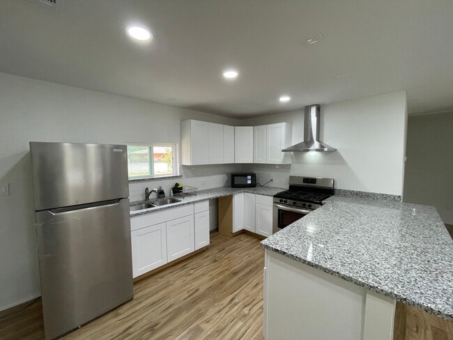 Foto del edificio - 327 S 3rd St