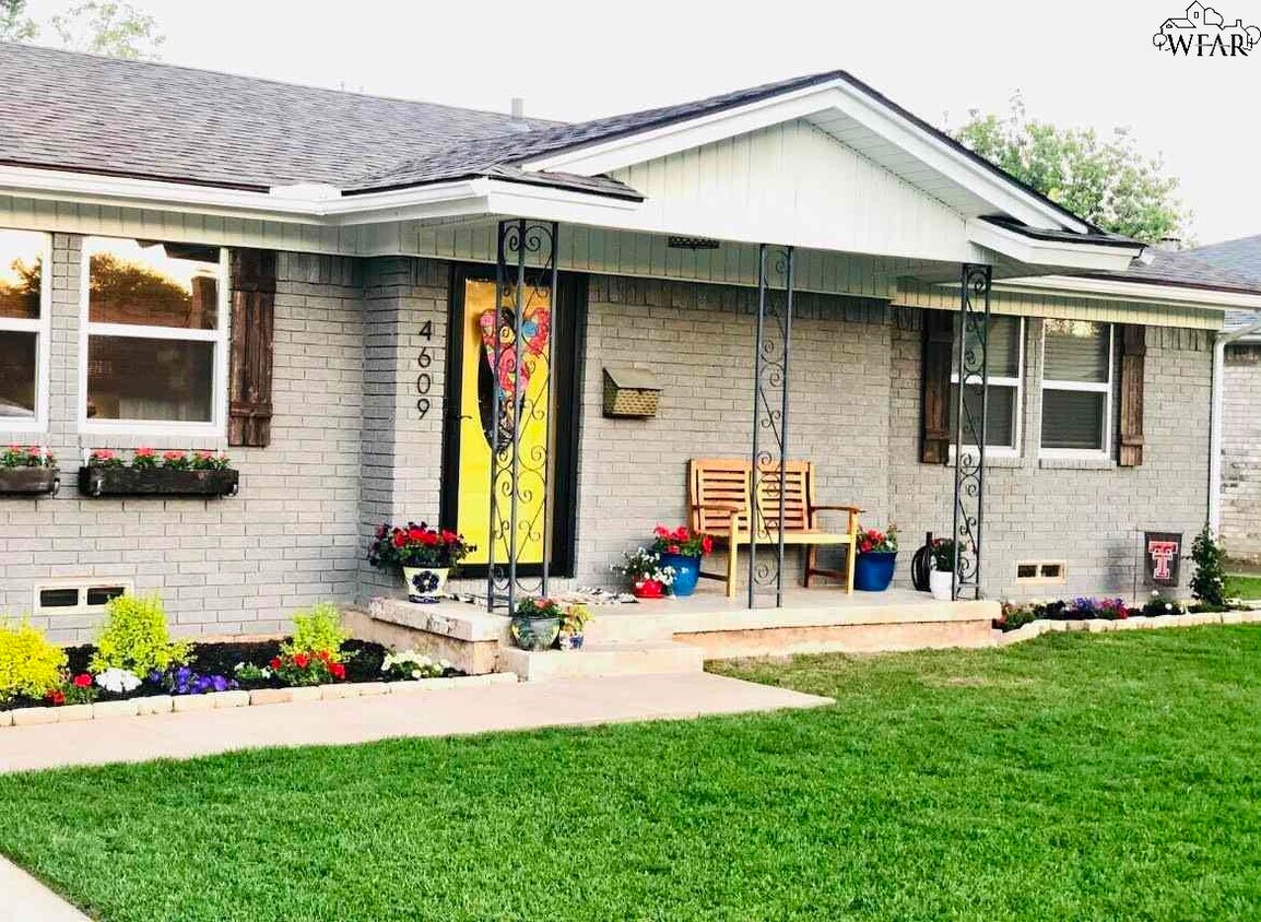 Primary Photo - 4609 Western Hills Dr