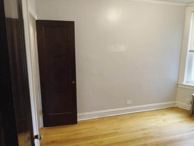 Building Photo - 7444 S Langley Ave