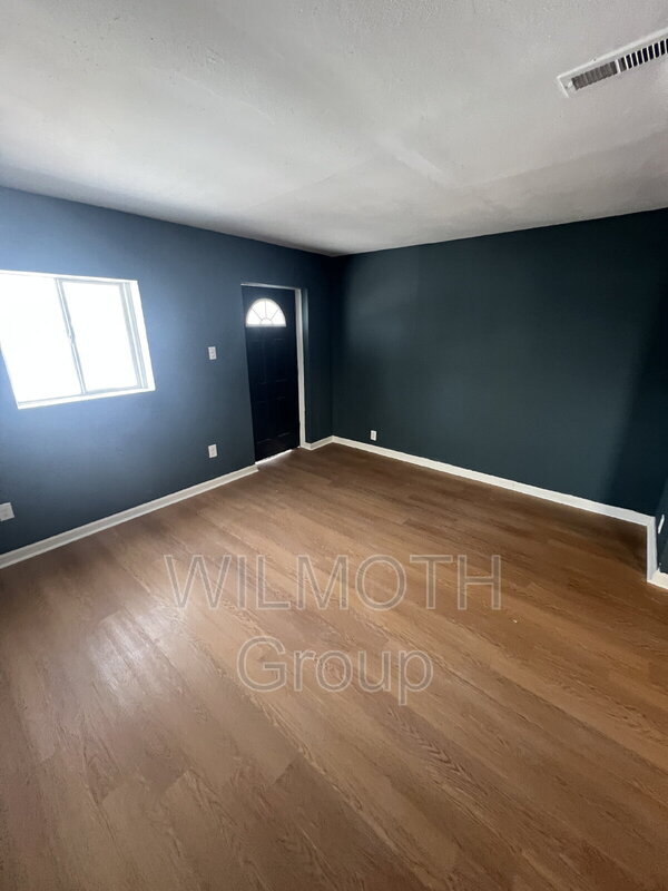 Foto del edificio - 2532 N Temple Ave