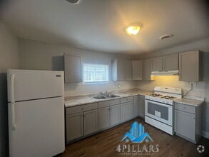 Building Photo - 1120 W 150th St
