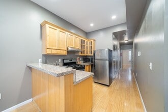 Building Photo - 209 Webster Ave