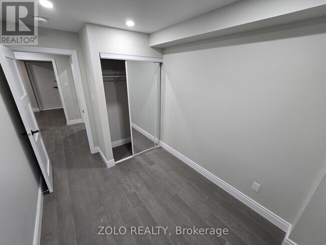 Building Photo - 157 Glen Springs Dr