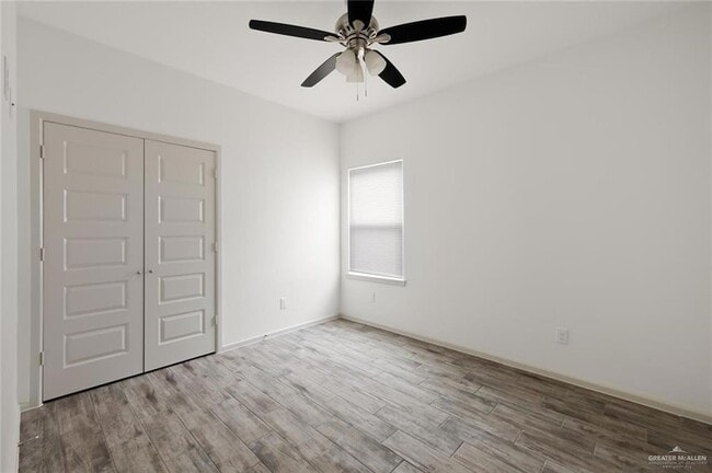 Building Photo - 428 Frio Ln