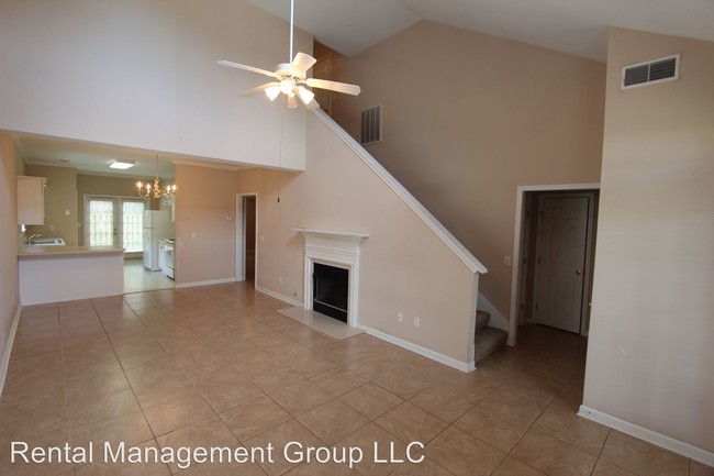 Building Photo - 3 br, 2.5 bath House - 1561 Savannah Park