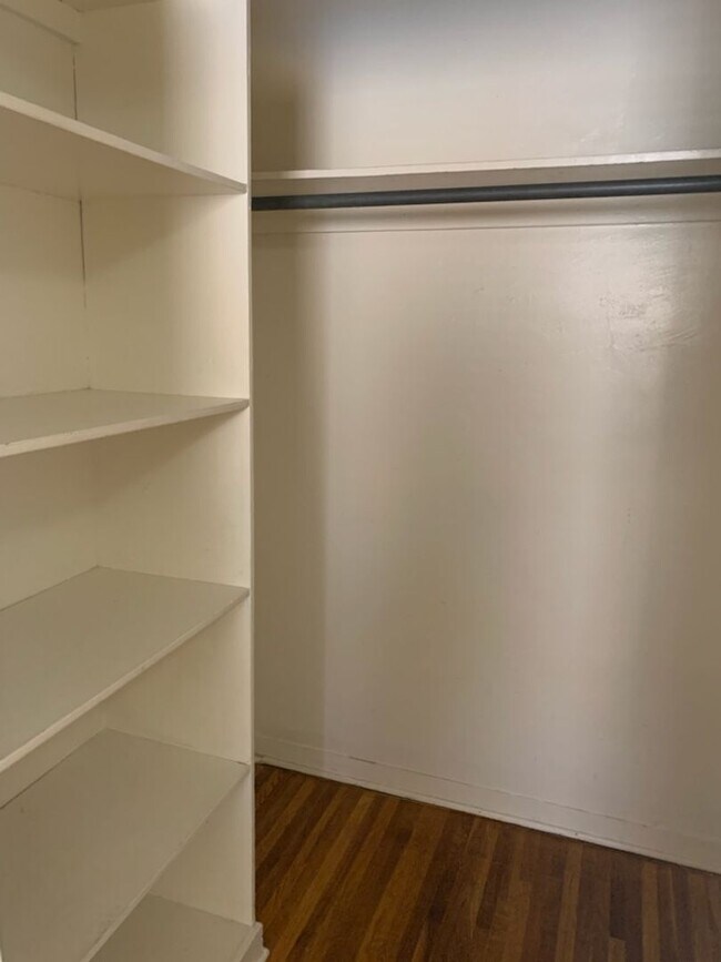 Foto del edificio - Wilmoore Drive SE-1101 &amp; 1103