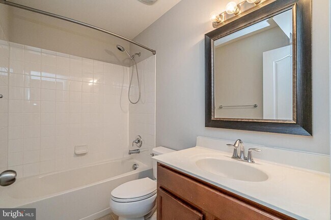 Building Photo - 2937 Truffle Oak Place