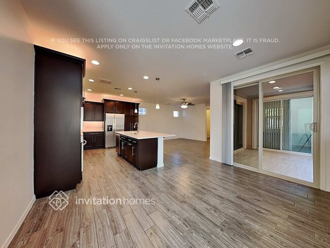 Building Photo - 2241 S Osborn Ln