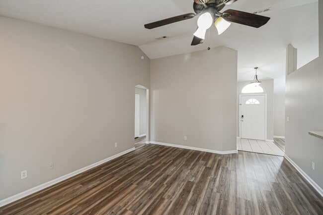 Foto del edificio - 10341 Shelby Creek Rd N