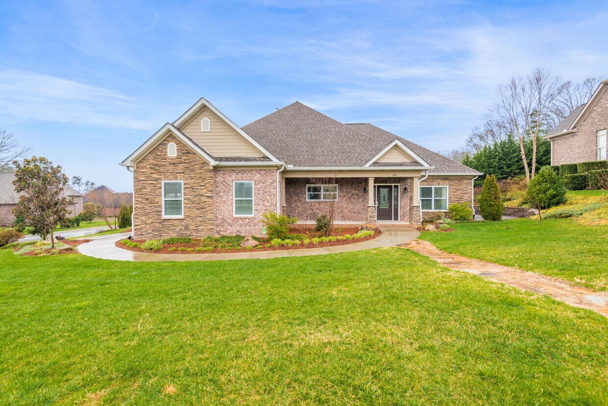 169 Mckaymie Ln, Lenoir City, TN 37772 House Rental in Lenoir City