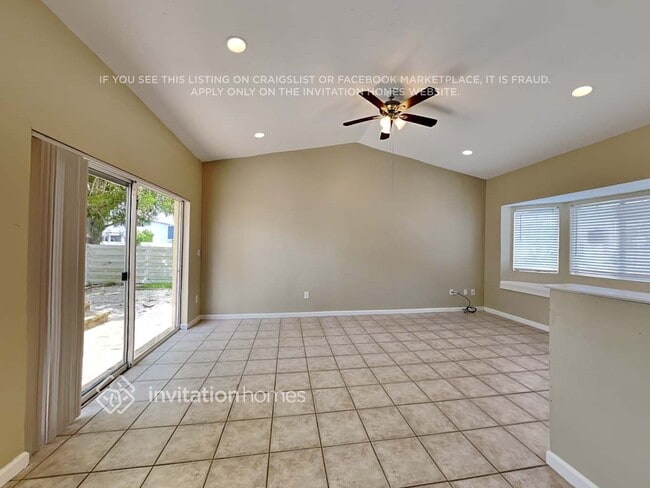 Foto del edificio - 14502 SW 139th Ave Cir E