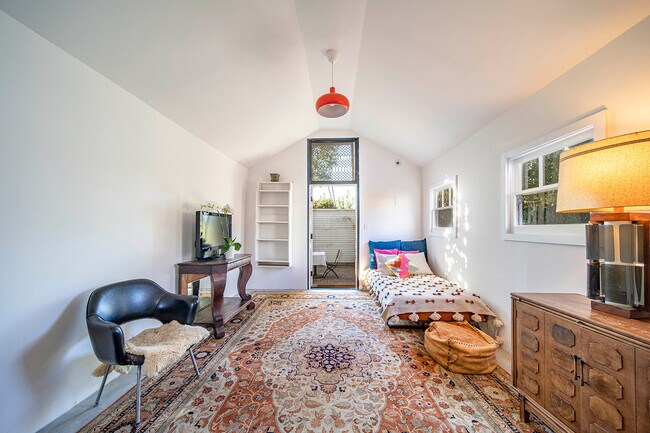 Foto del edificio - 5123 Townsend Ave