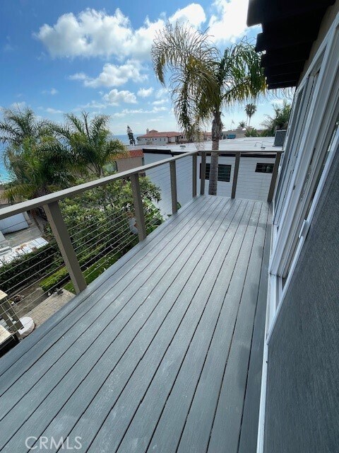Building Photo - 241 Avenida Montalvo