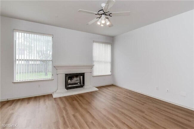 Building Photo - 4 br, 2.5 bath House - 13401 Tossa Ln