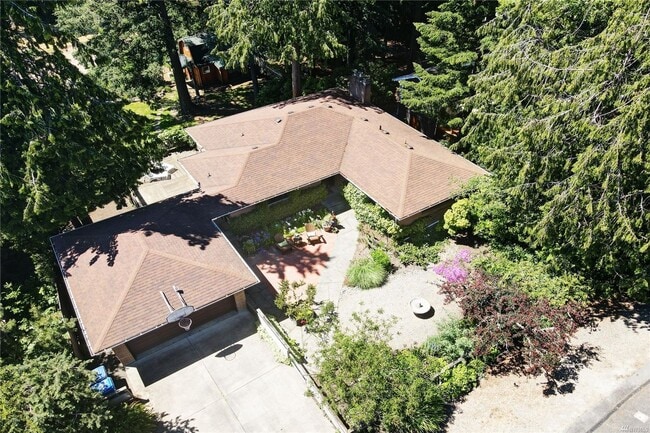 Building Photo - 4Bd/1.75Ba Seattle Home