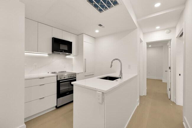 Interior Photo - The Windsor - Kalorama