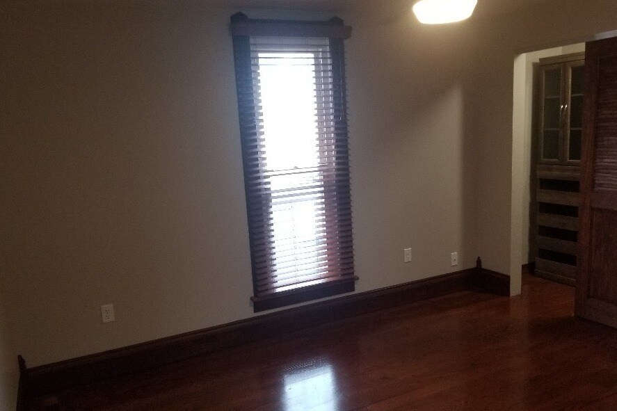 Foto principal - 605 N Main St