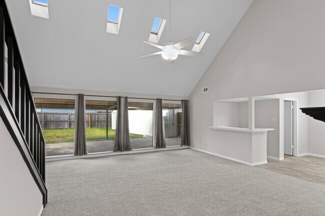 Foto del edificio - 10211 Sagemill Dr