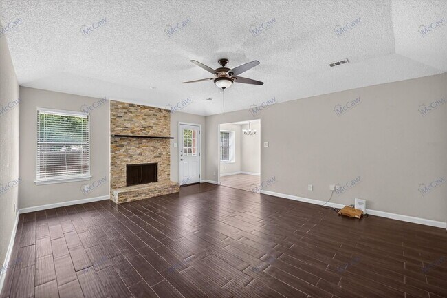 Foto del edificio - 2607 Parkview Dr