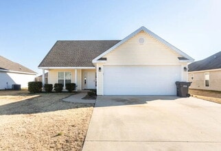 Building Photo - 3884 Bridlewood Dr