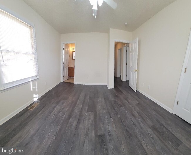 Building Photo - 11031 Ascot Cir