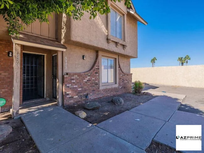 Building Photo - perfect home for your family