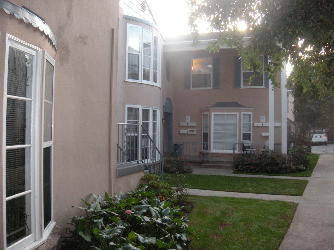 617 Kelton Ave, Los Angeles, CA 90024 Apartments in Los Angeles, CA