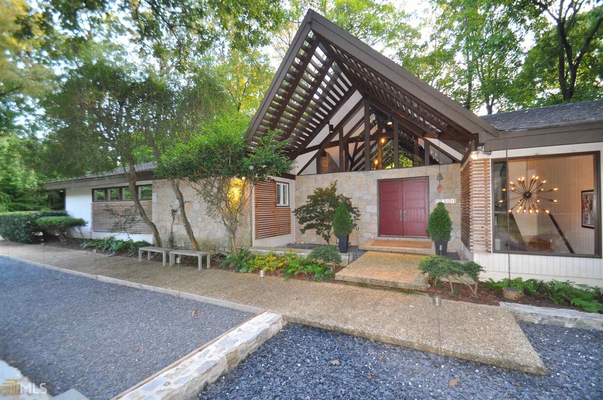 Foto principal - 4490 Sentinel Post Rd NW