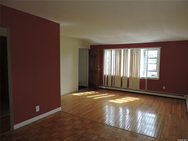 Foto del edificio - 172-61 125th Ave