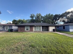 Building Photo - 6302 Thrush Dr