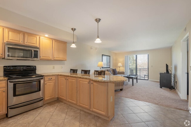 Building Photo - Towers at Greenville