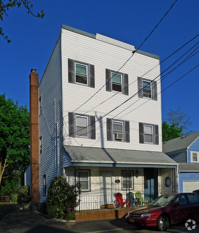 119 S 6th St Lindenhurst, NY 11757 Rentals Lindenhurst, NY