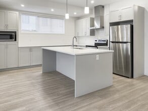 Building Photo - 679 SouthPoint Heath SW