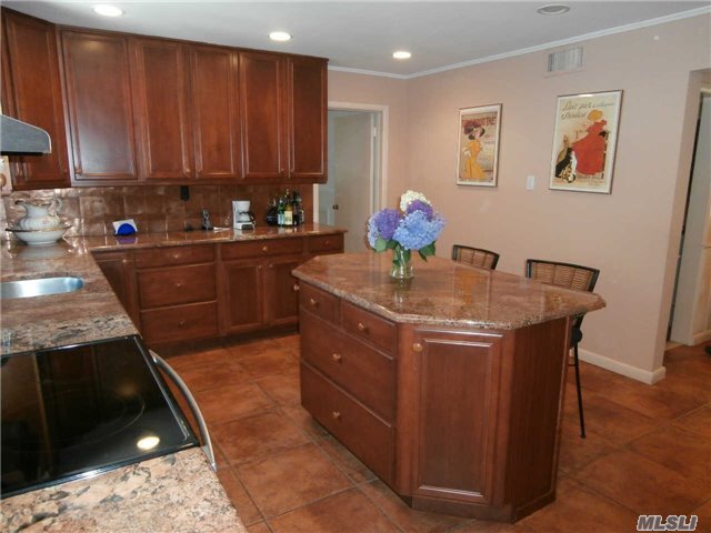 Building Photo - 91 Borglum Rd