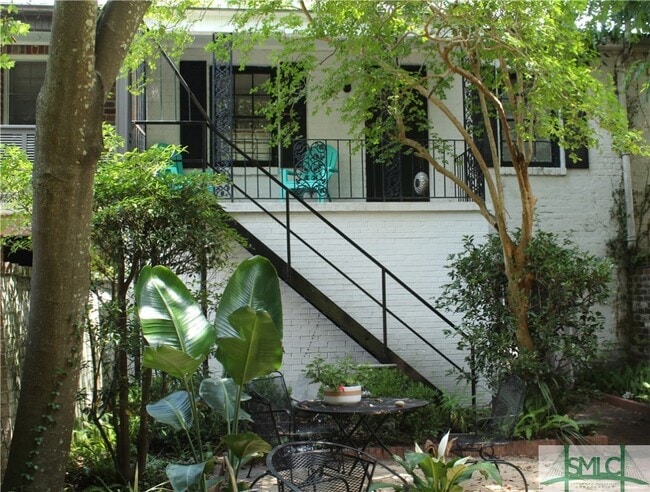 Building Photo - 116 E Gaston St