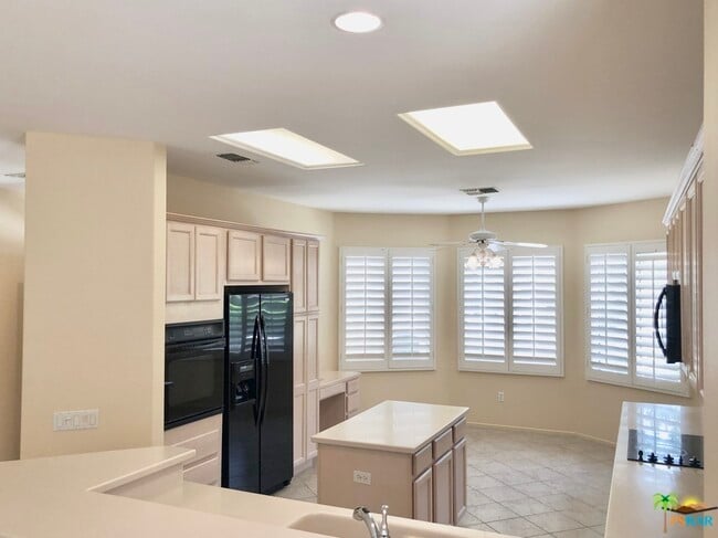 Building Photo - 78817 Abalone Way