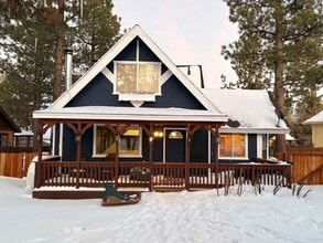 Building Photo - 344 Downey Dr