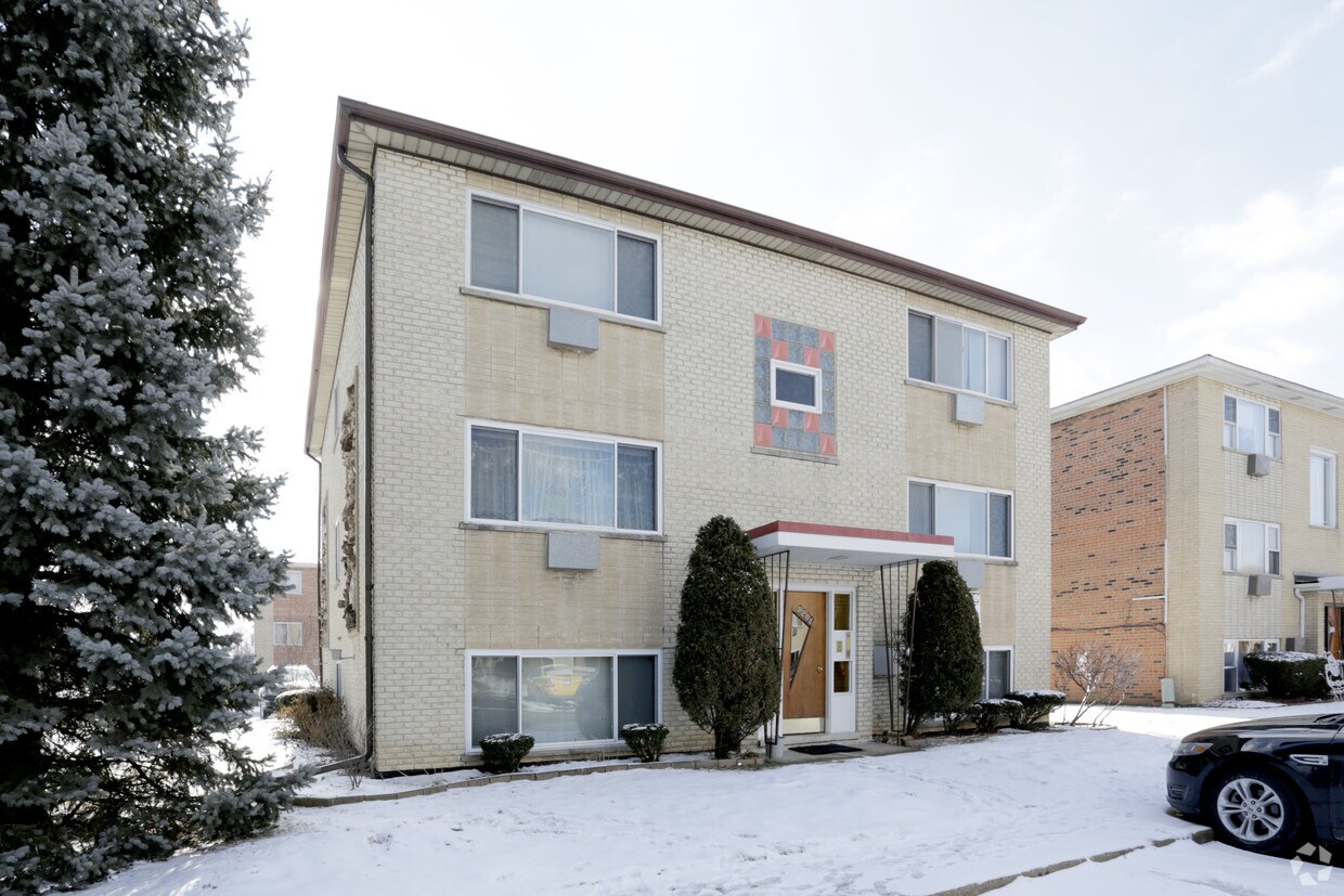 Foto principal - 9201 Sally Ln