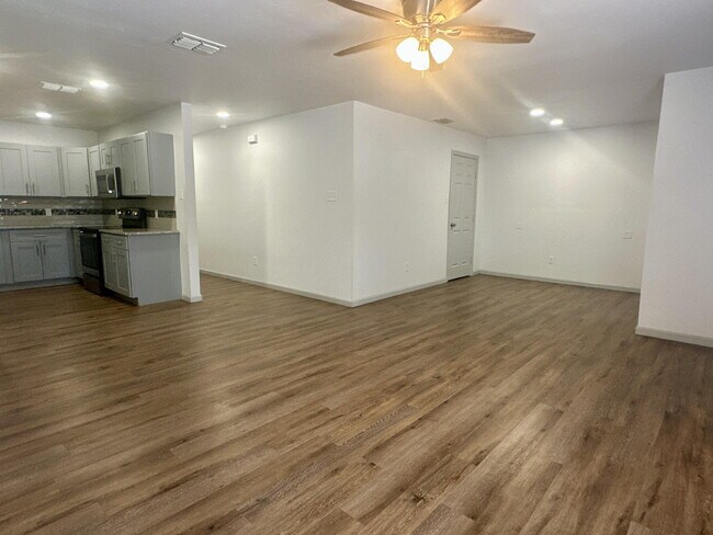 Foto del edificio - 4506 Avenue T