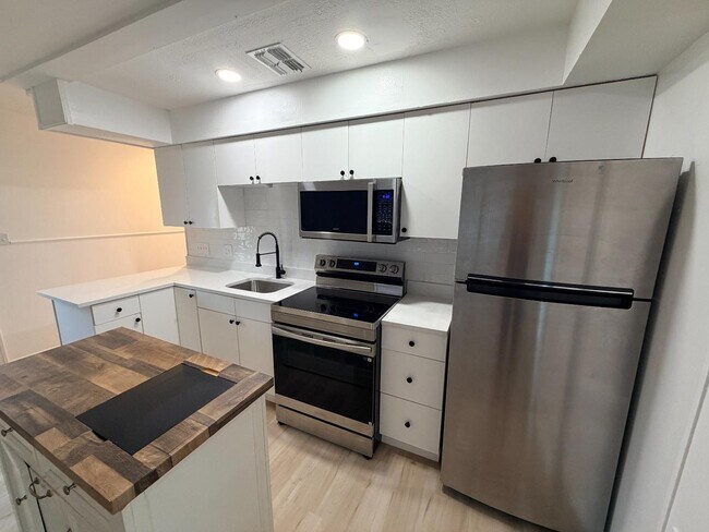 Foto del edificio - 4042 Boulder Dr