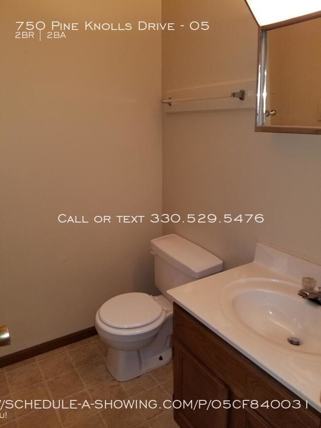 Building Photo - 750 Pine Knolls Dr