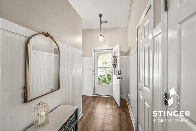 Foto del edificio - 53 Brindlewood Dr