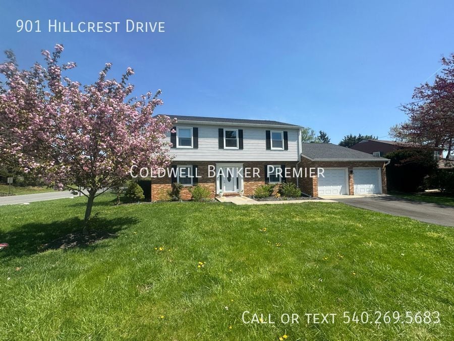 Primary Photo - Beautiful Home in Martinsburg, WV