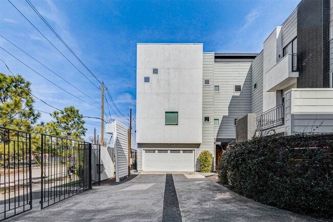 Photo - 4115 Chartres St Apartment