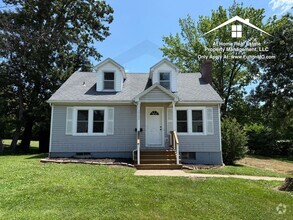 Building Photo - 1502 Forest Ave