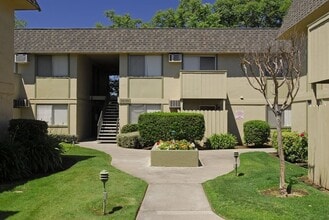 Building Photo - 7007 Inglewood Ave