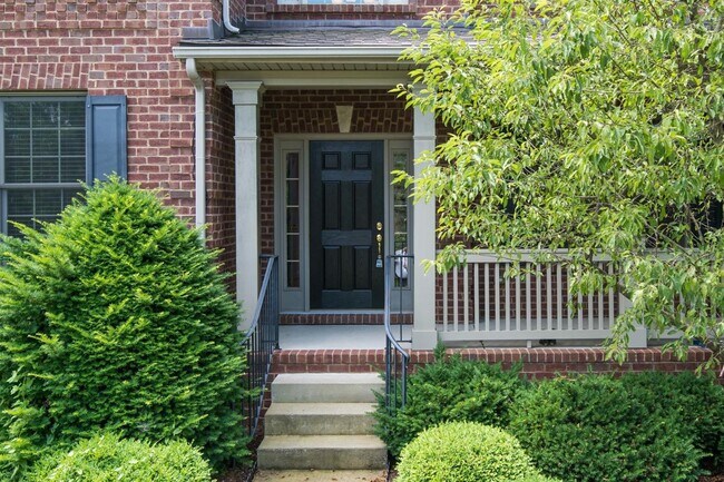 Foto del edificio - 1208 Raeford Ln